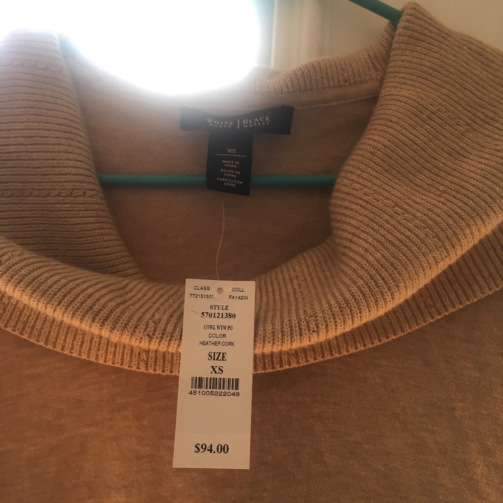 White House Black Market HeatherCork TopXS w/tags